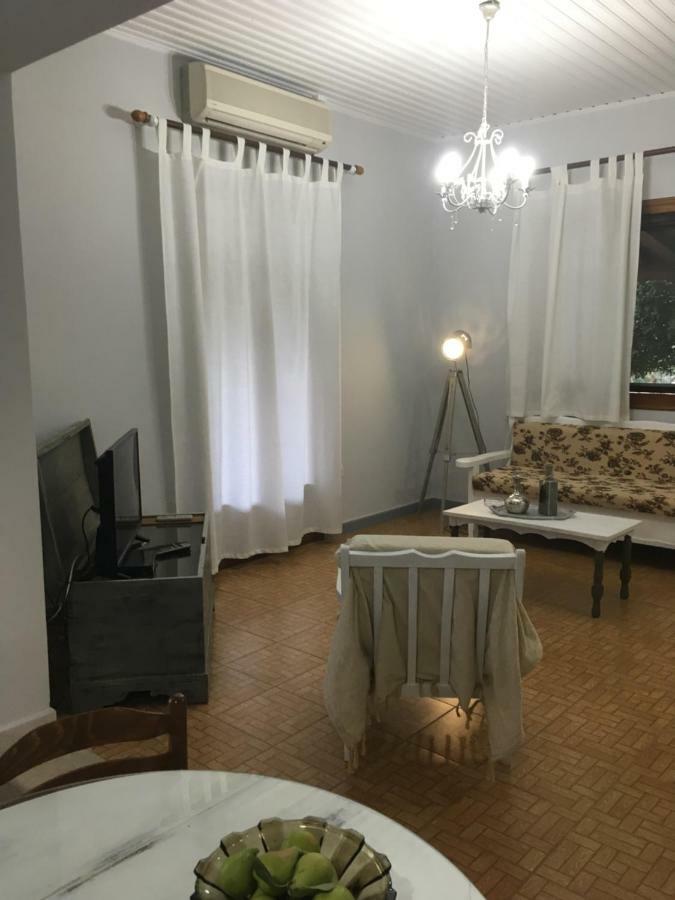 Villa Ermilia Kerveli Exterior foto